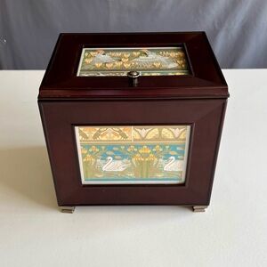 Vintage Wooden Photo Keepsake Box w/ Fine Art Prints 6 X 6.5 X 7.5”